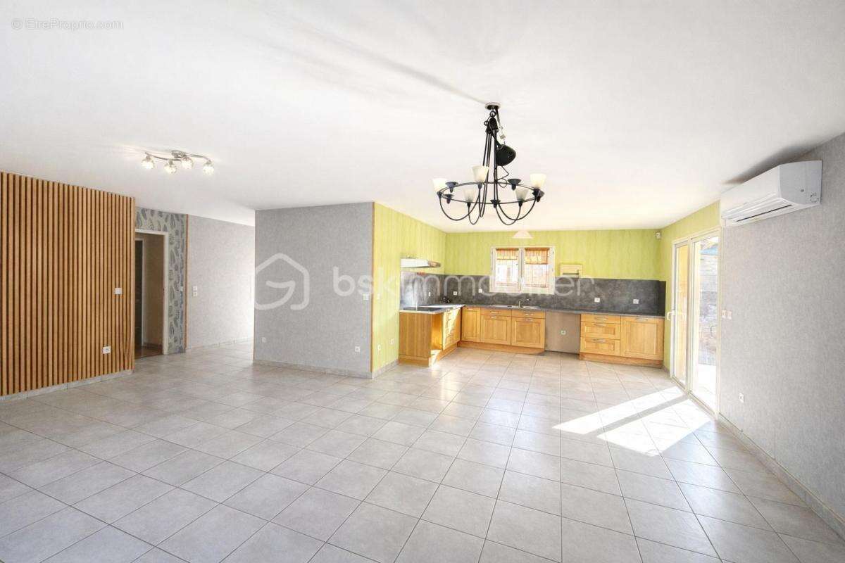 Maison à VILLEGLY