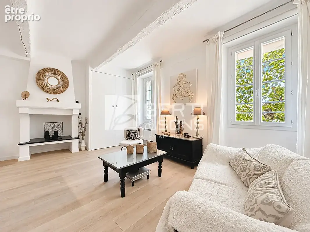 Appartement à MOUGINS