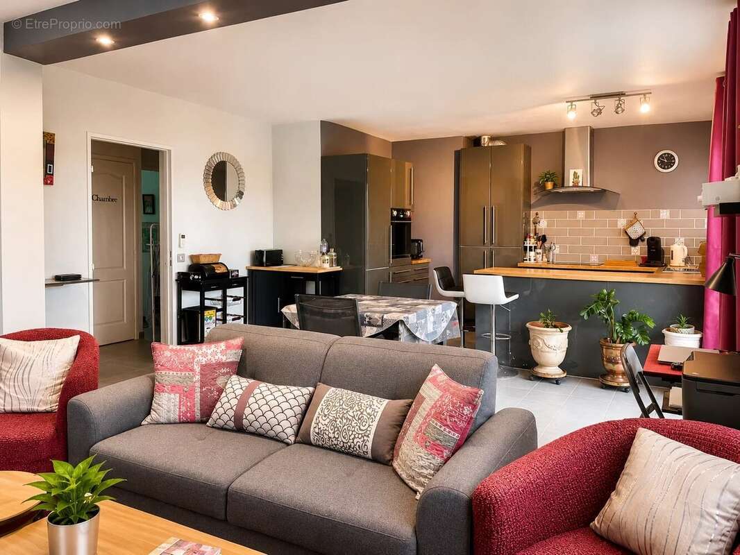 Appartement à LUNEL