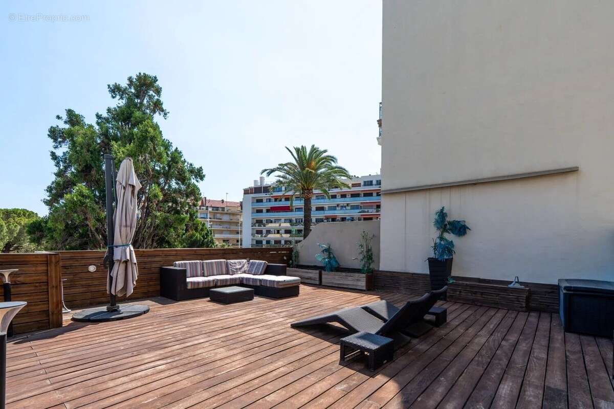 Appartement à CANNES