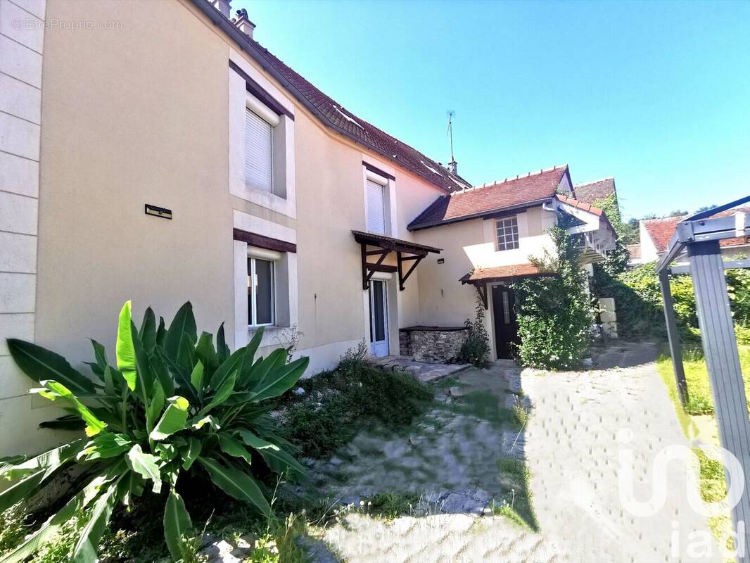 Photo 1 - Maison à VILLIERS-SUR-MORIN