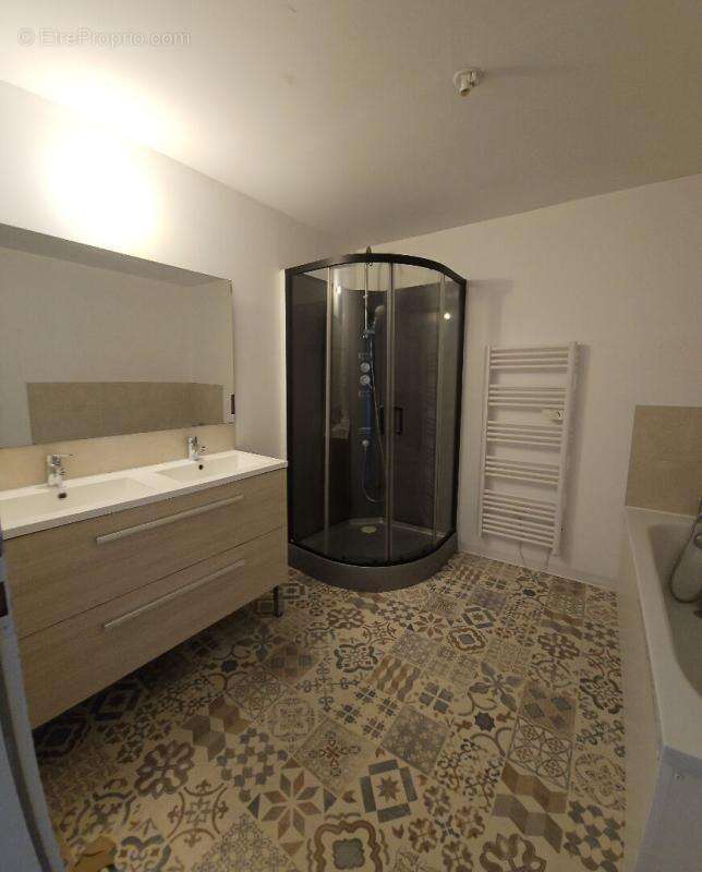 Appartement à MONTELIMAR