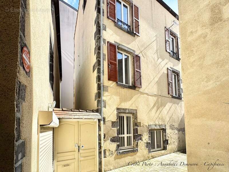 Maison à CLERMONT-FERRAND