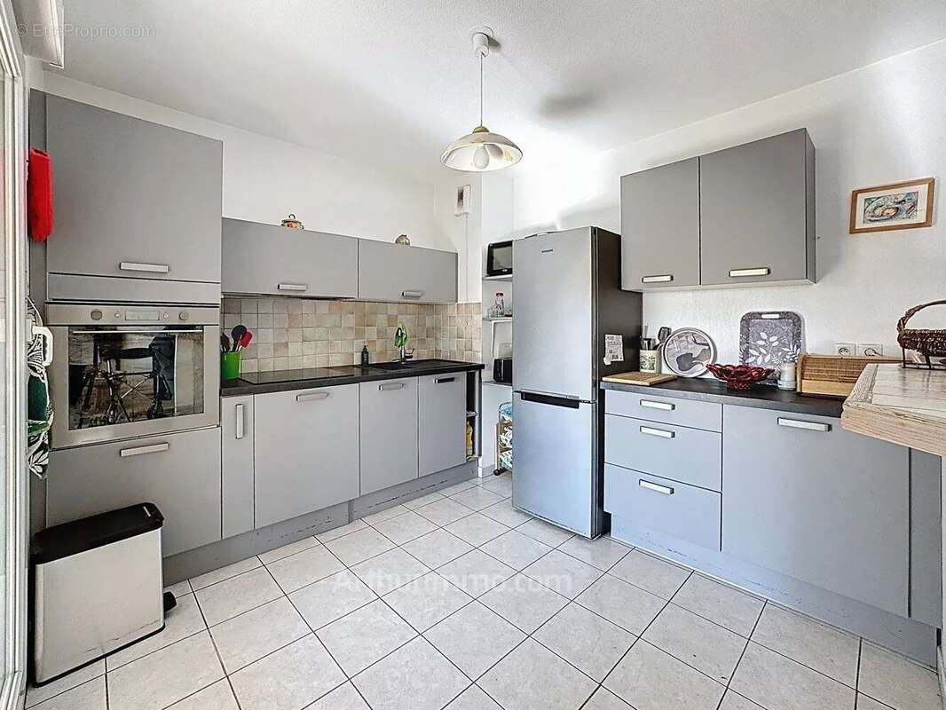 Appartement à MOUANS-SARTOUX