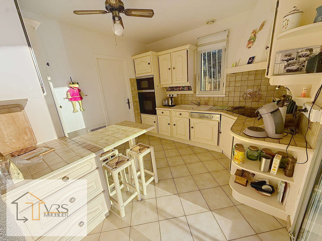 Maison à SAINT-ESTEVE