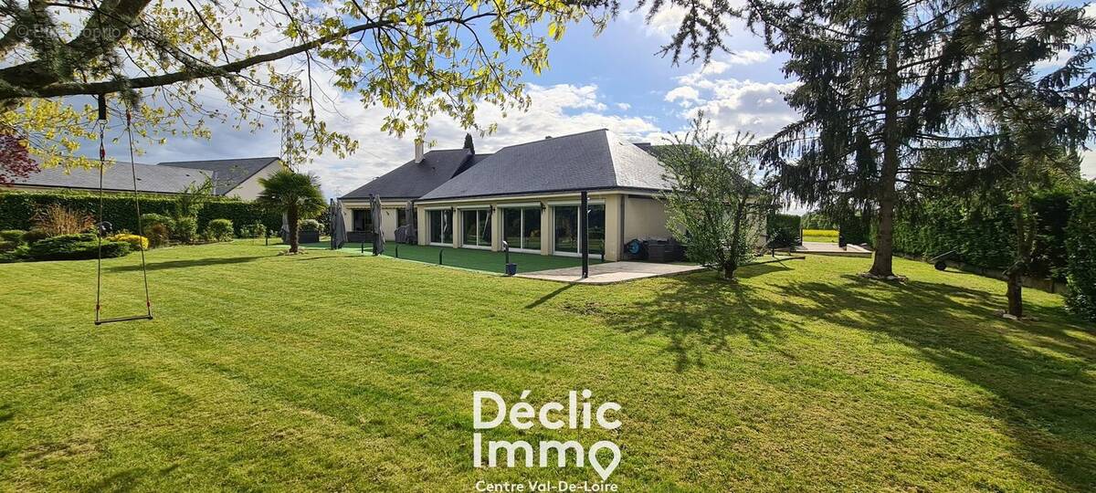 Maison à SAINT-CYR-SUR-LOIRE