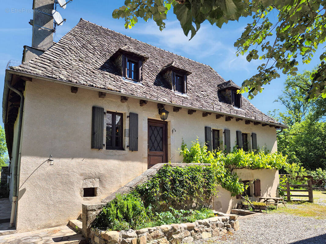 Maison à MONCEAUX-SUR-DORDOGNE