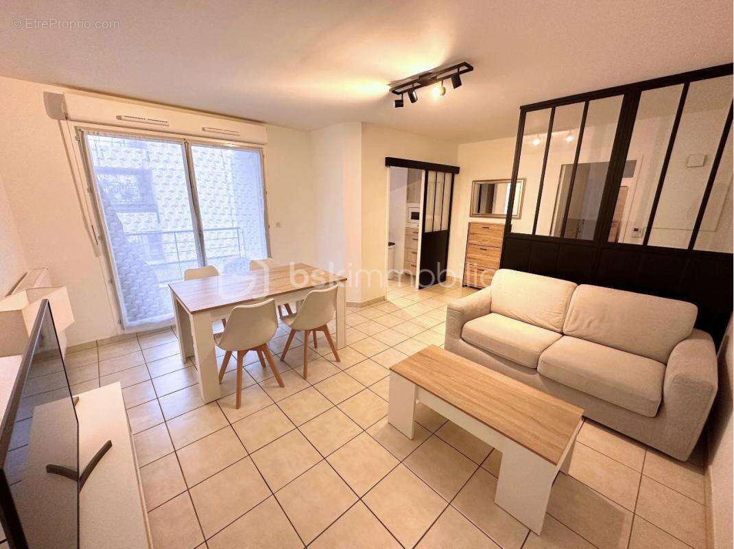 Appartement à LA RICHE