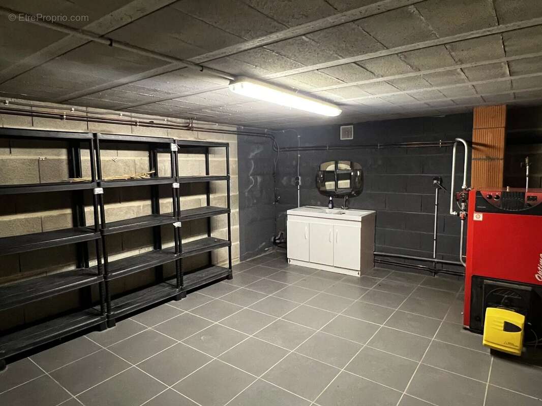 Maison à SAINT-SULPICE-LES-FEUILLES