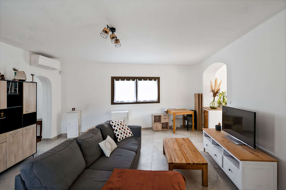 Maison à CABRIES