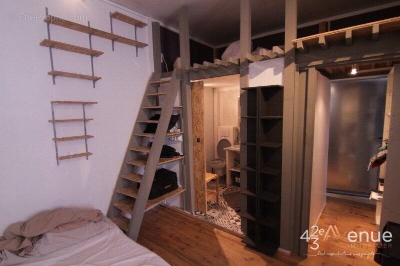 Appartement à SAINT-ETIENNE