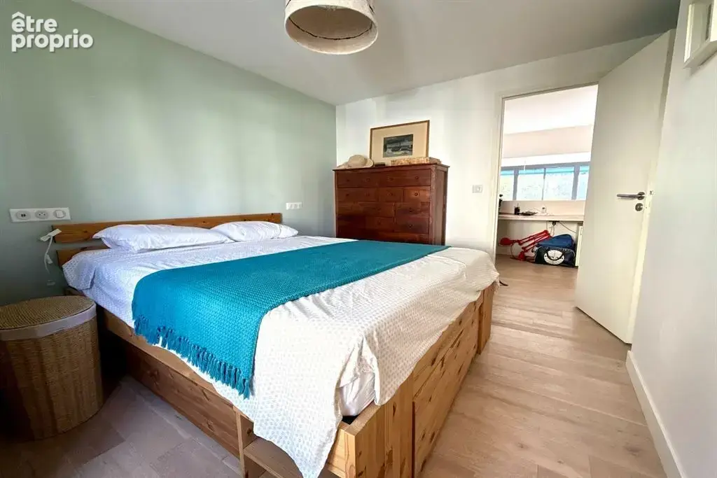 Bourg-la-Reine (92340), Hauts-de-Seine — Maison familiale de 109 m² avec jardin, bureau et stationnement - photo 11