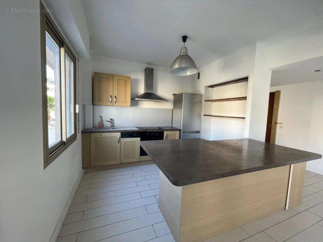 Appartement à LE CANNET