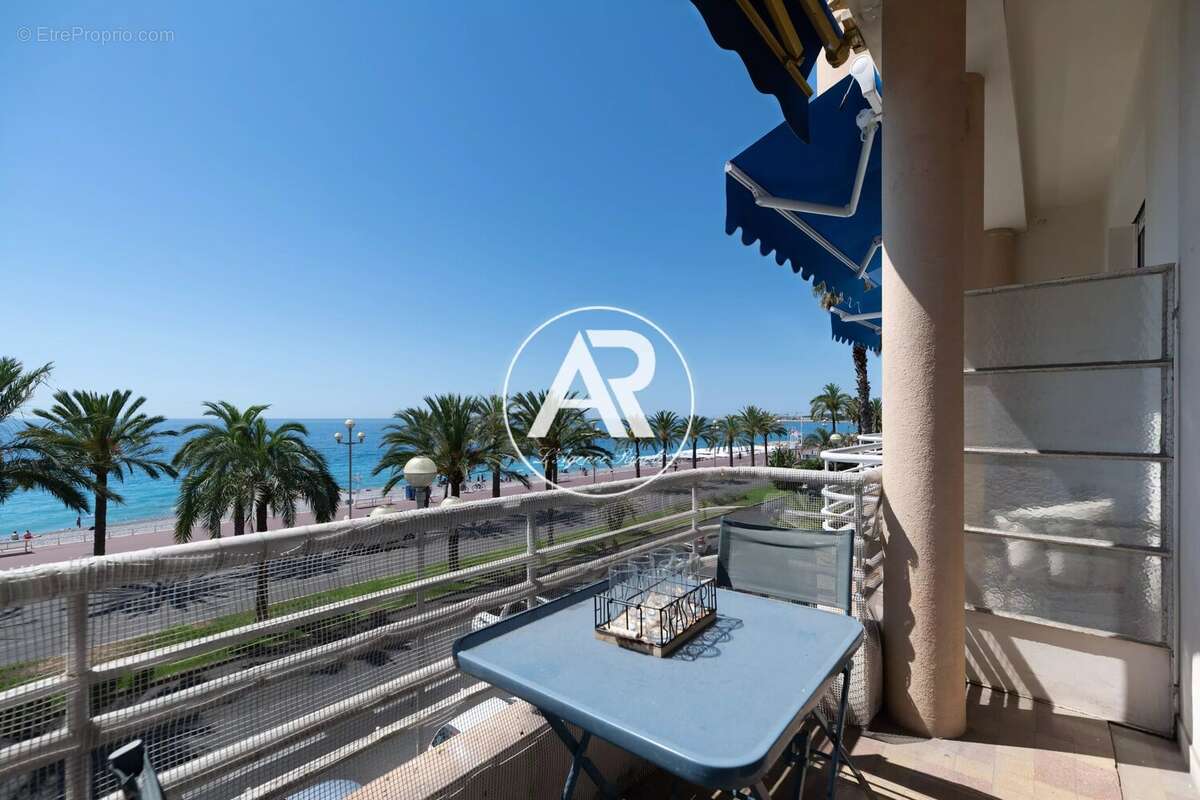 Nice - Promenade des Anglais // 3 pièces // Vue mer //Balcons - photo 5