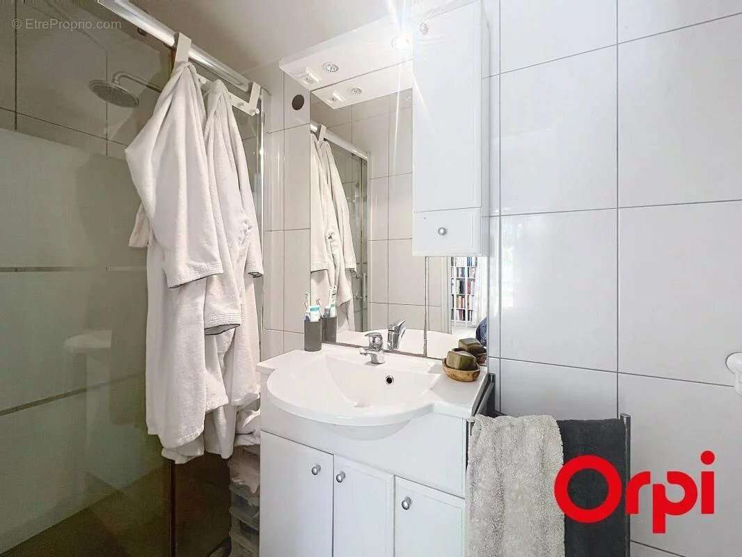 Appartement à ROQUEBRUNE-CAP-MARTIN