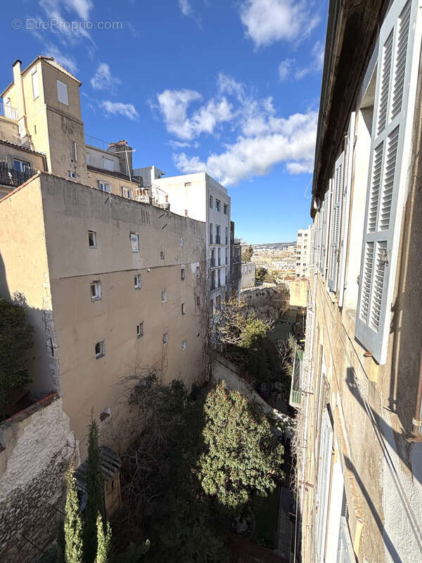 Appartement à MARSEILLE-6E
