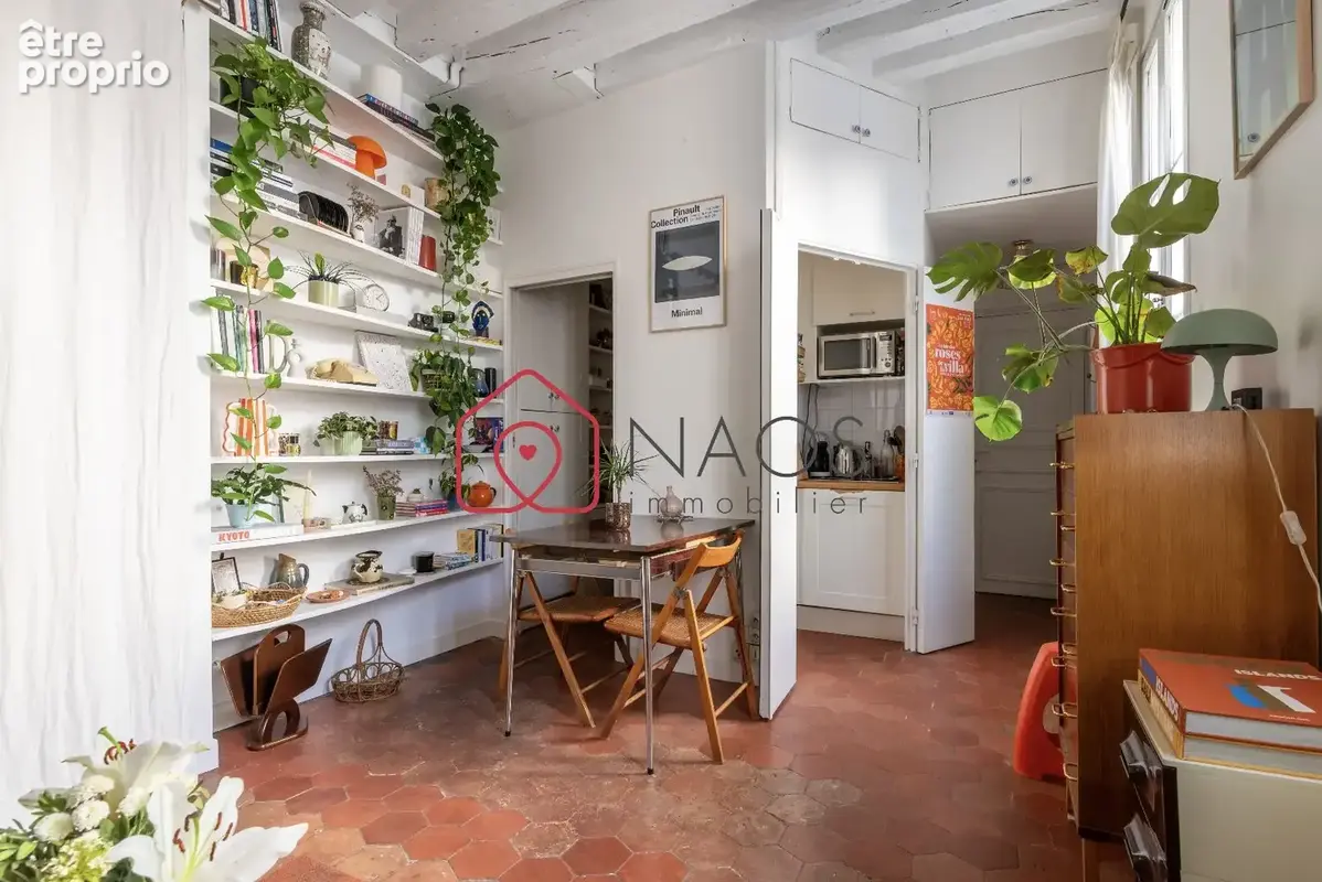 Exclusivite - place des vosges - studio lumineux calme - photo 5