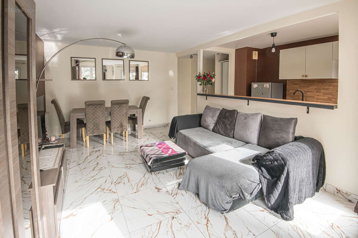 Appartement à VIRY-CHATILLON