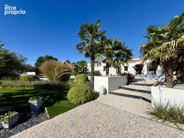 Photo Maison à Talmont-Saint-Hilaire au prix de 1 120 000€