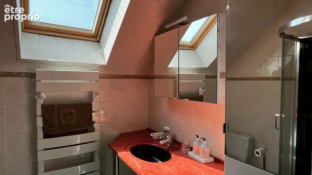 Maison + dependances - photo 12