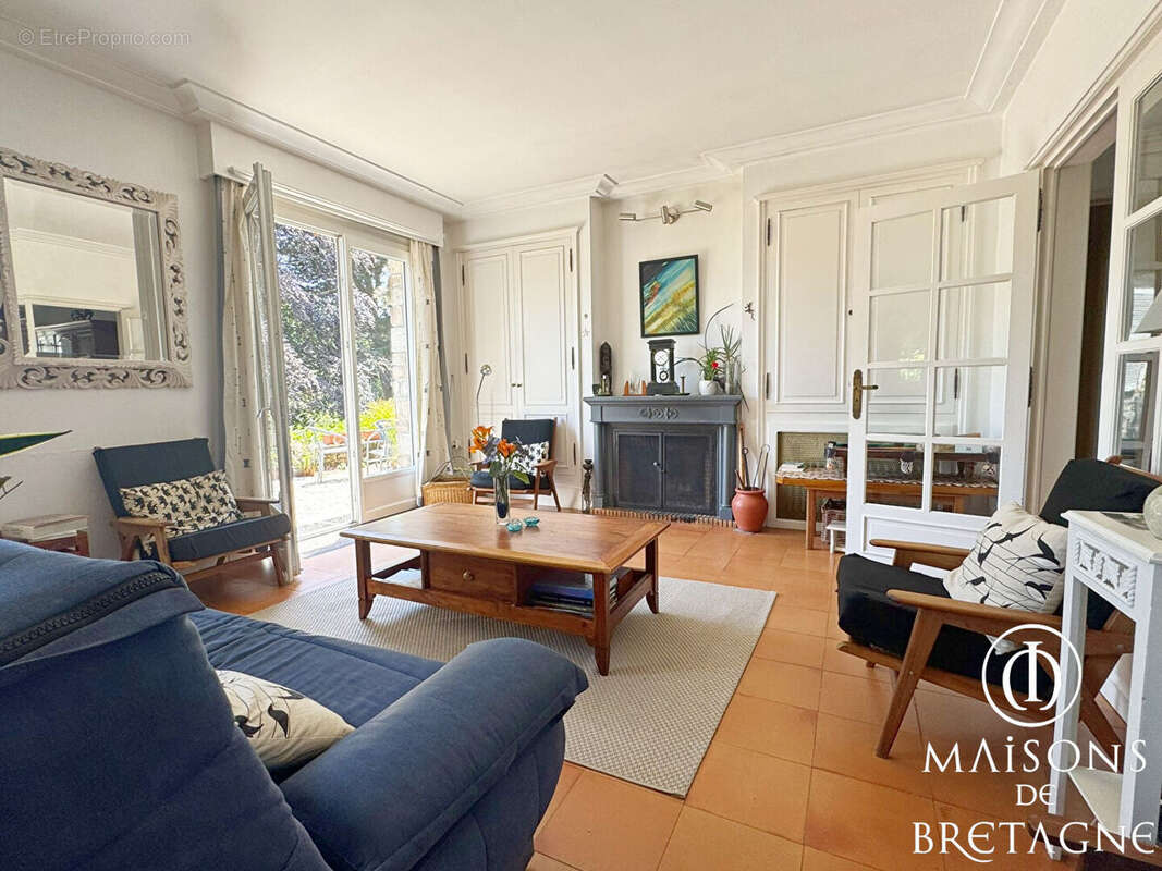 Demeure bourgeoise 260 m², 11 pièces à vendre à Larmor-Plage - photo 3