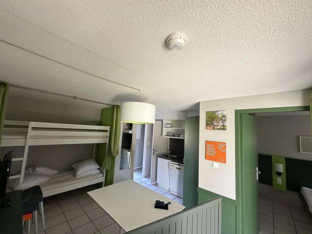 Appartement à BERRIAS-ET-CASTELJAU