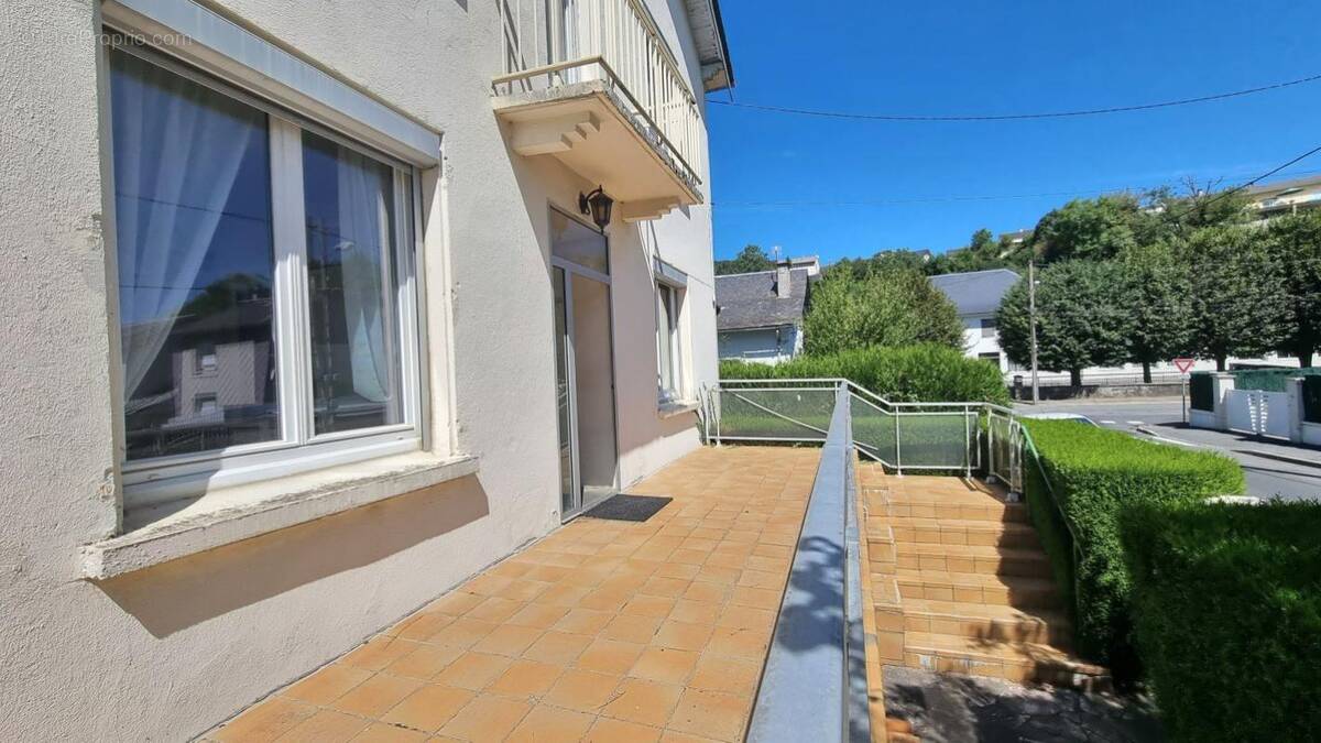 Maison à LACAUNE