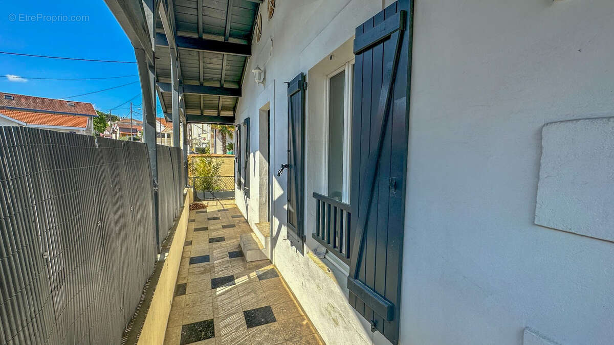 Duplex de type 2 avec cabine et terrasses - photo 4