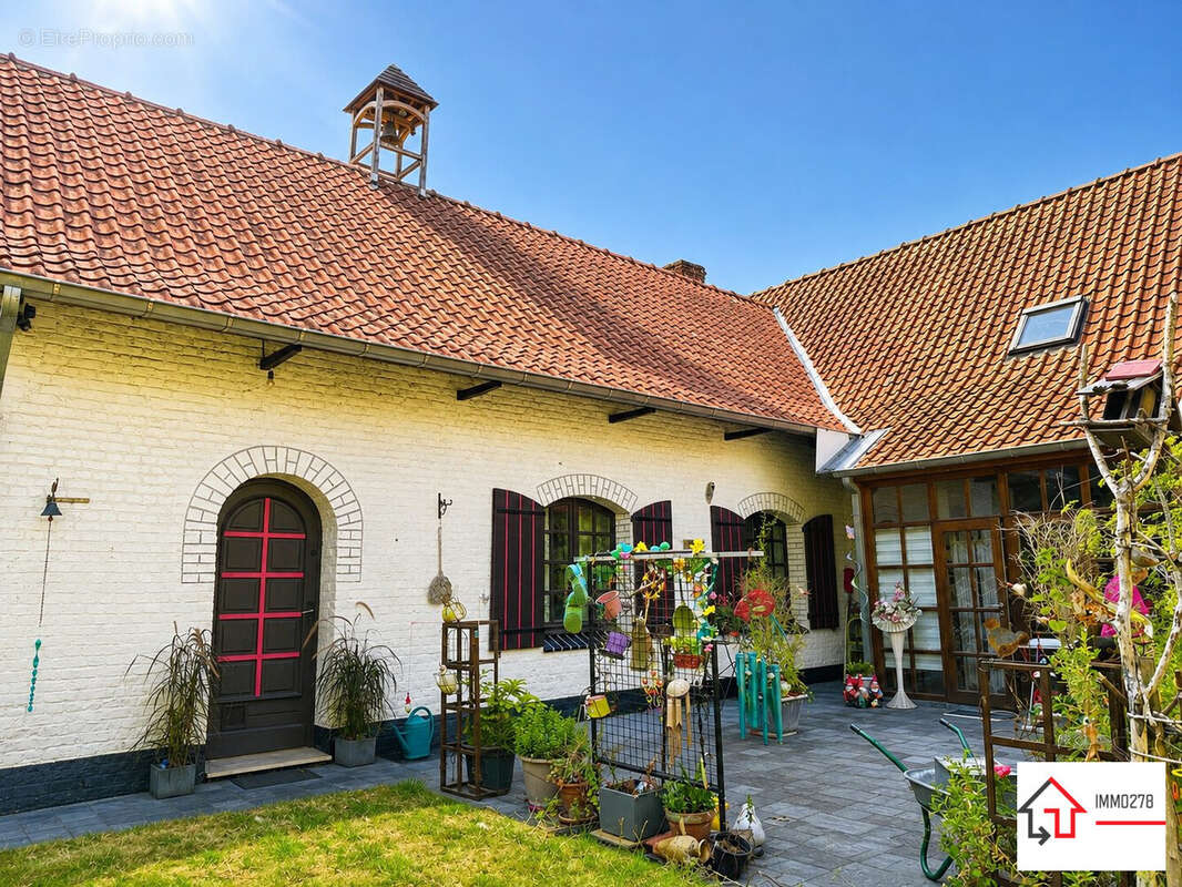 Maison 166 m² à Steenvoorde  - photo 2