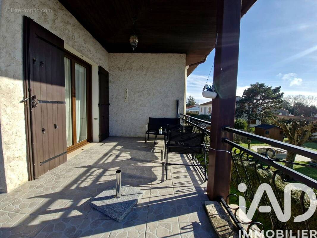 Photo 1 - Maison à SAINT-GEORGES-DE-DIDONNE