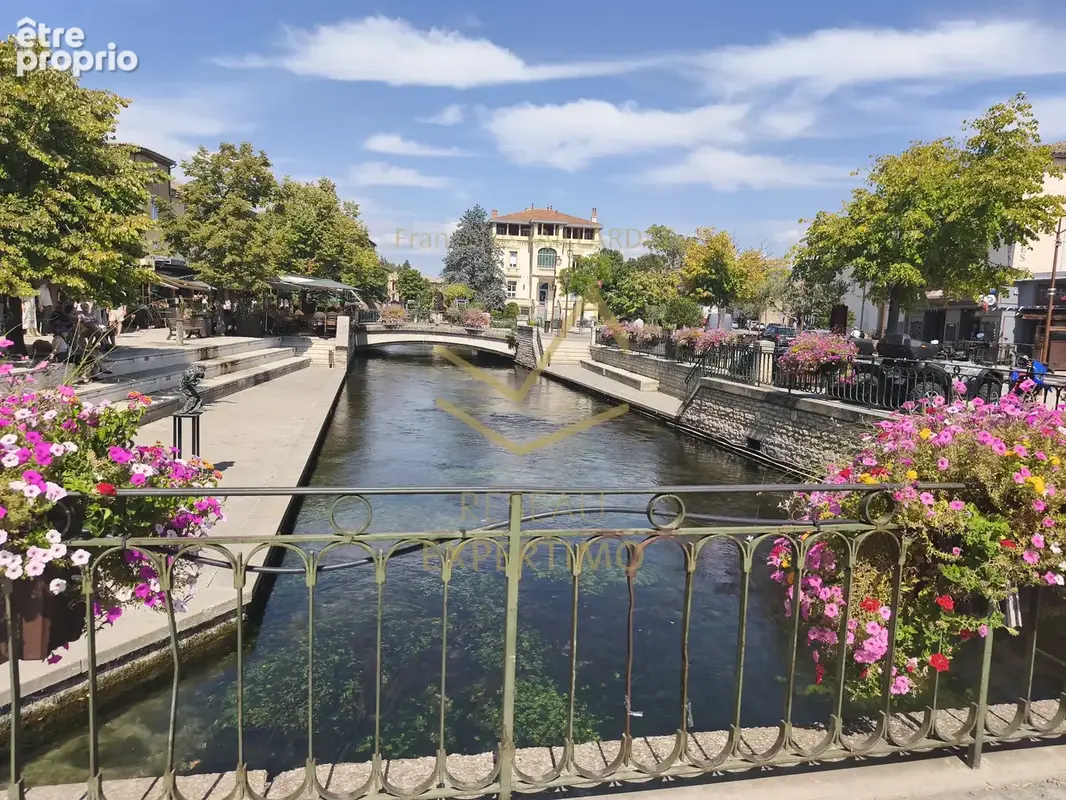 Appartement à L'ISLE-SUR-LA-SORGUE