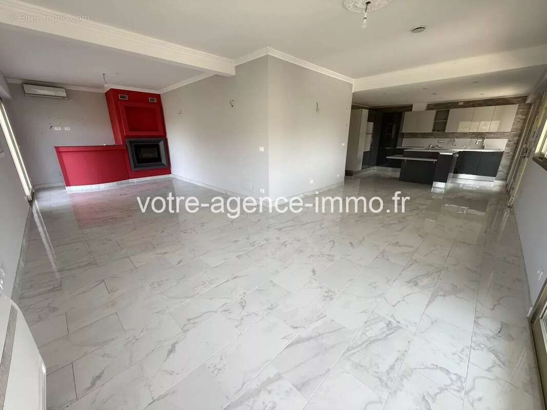 Maison à TOURRETTE-LEVENS