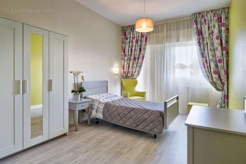 Investissement locatif  roquefort la bedoule  résidence ehpad résidence d'azur - 7,14 % de rentabilité - photo 2