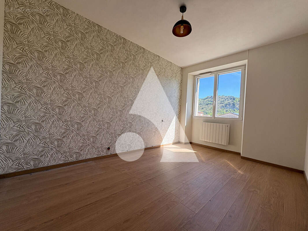 Maison à SAINT-PRIVAT