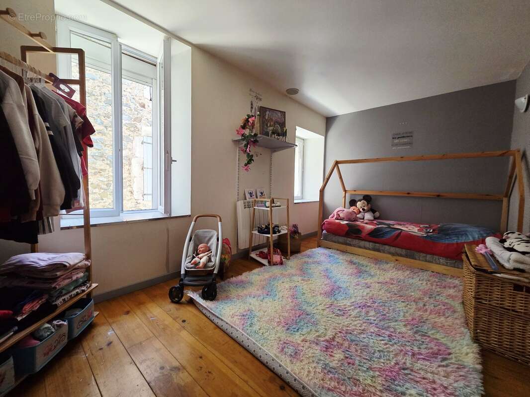 Maison à SAINT-CHINIAN