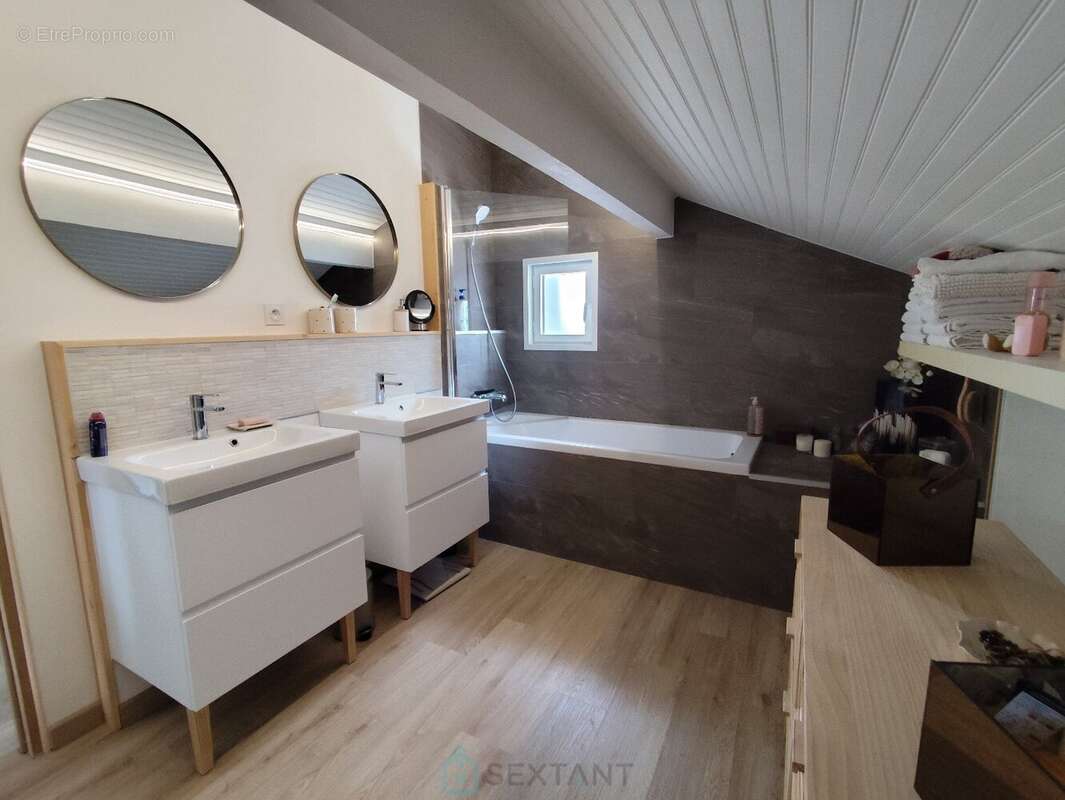 Maison 8 pièces (2 logements) avec jardin, parking - photo 13