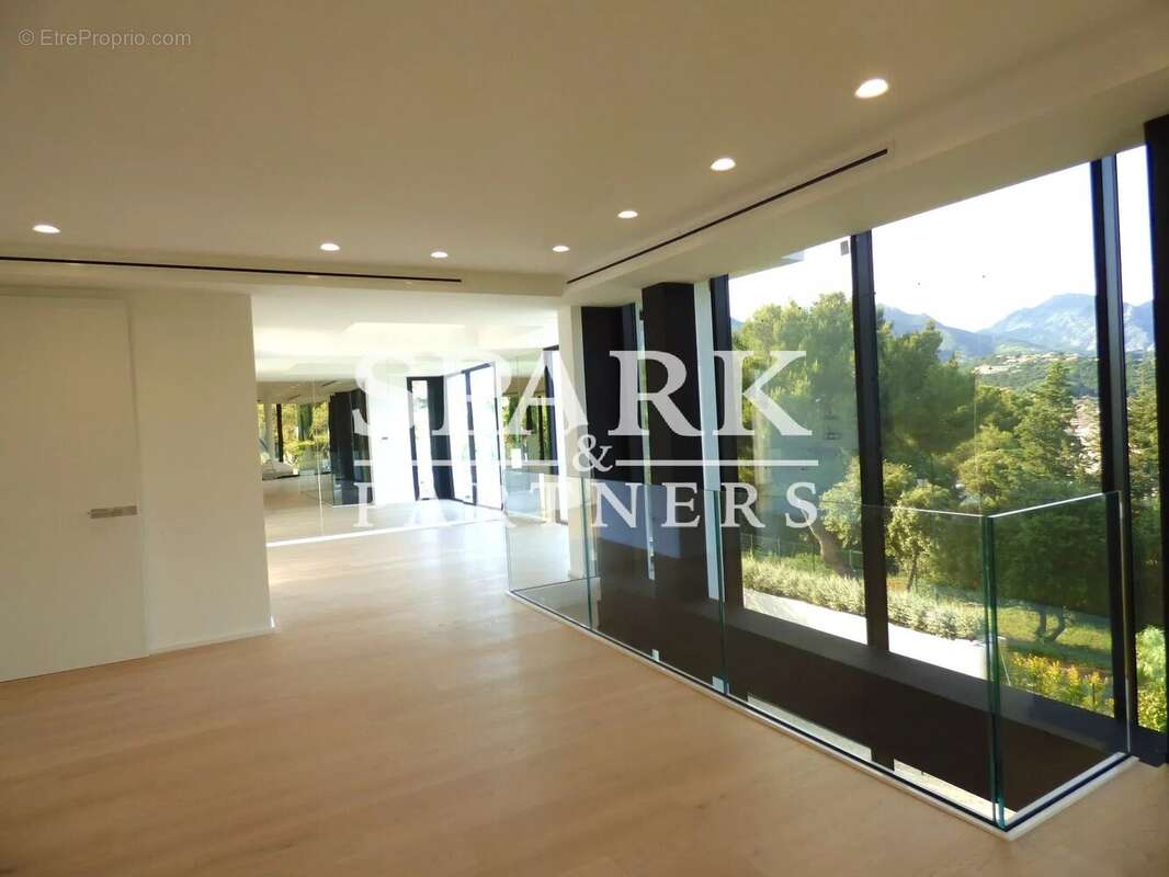 Maison à ROQUEBRUNE-CAP-MARTIN