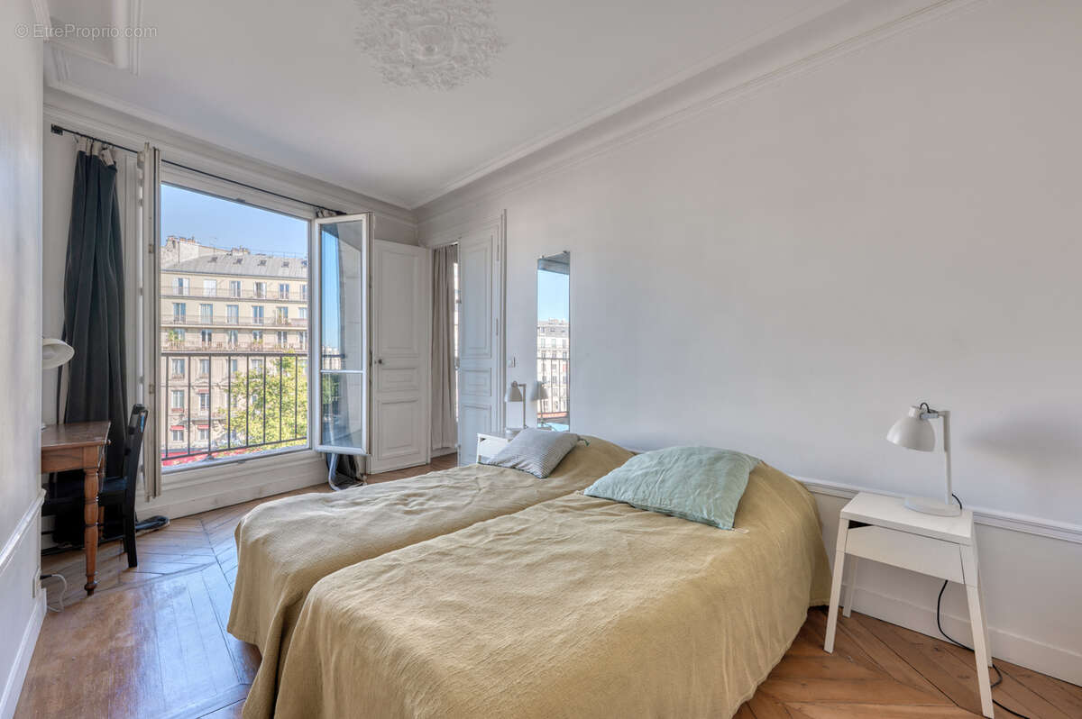 Appartement à PARIS-9E