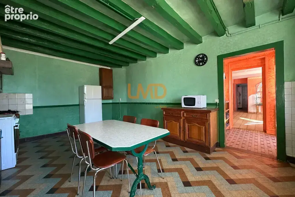 corps de ferme avec une grange de 200 M² - photo 10