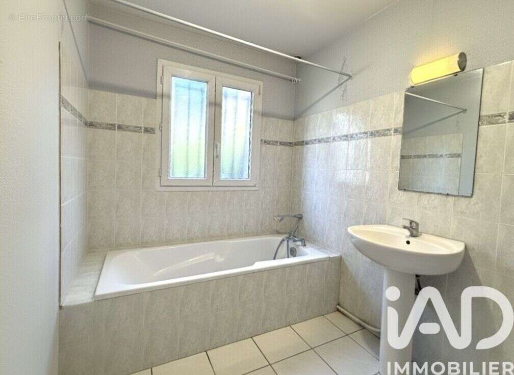 Photo 2 - Maison à ARTIGUES-PRES-BORDEAUX