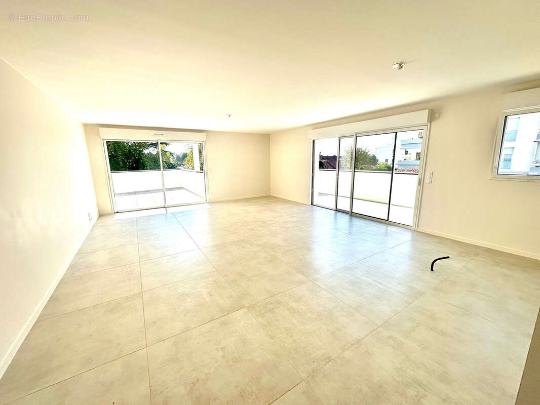 Appartement avec jardin, standing LIVRAISON IMMEDIATE JUILLET 2025 - photo 5