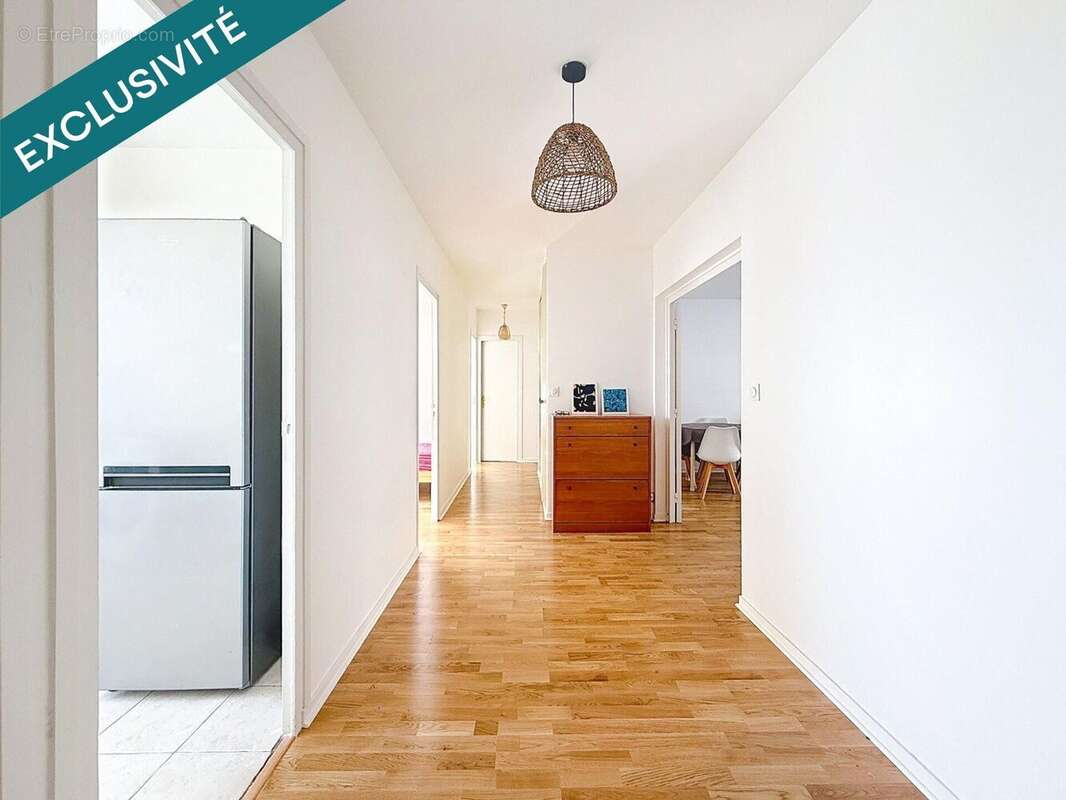 Photo 3 - Appartement à VILLEURBANNE
