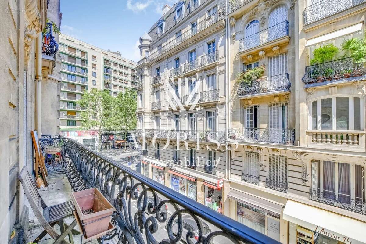 Appartement à PARIS-14E