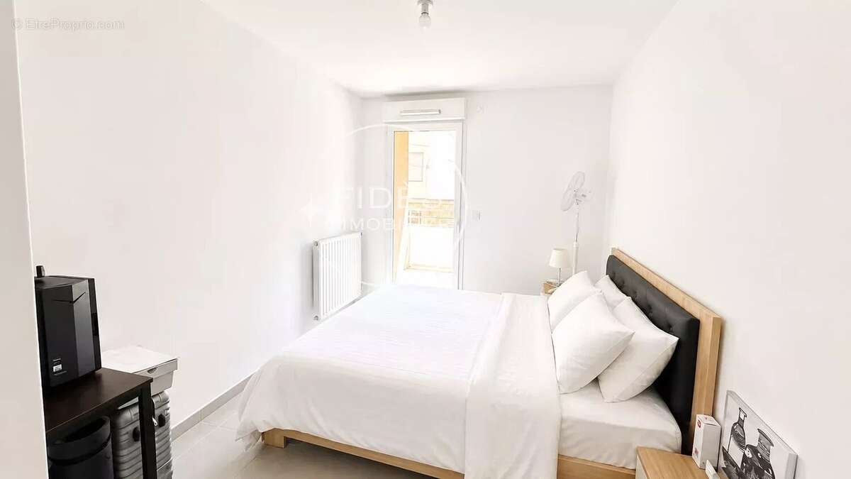 Appartement à MARSEILLE-4E