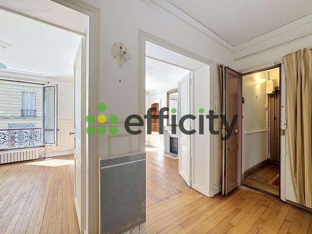 Appartement à PARIS-7E