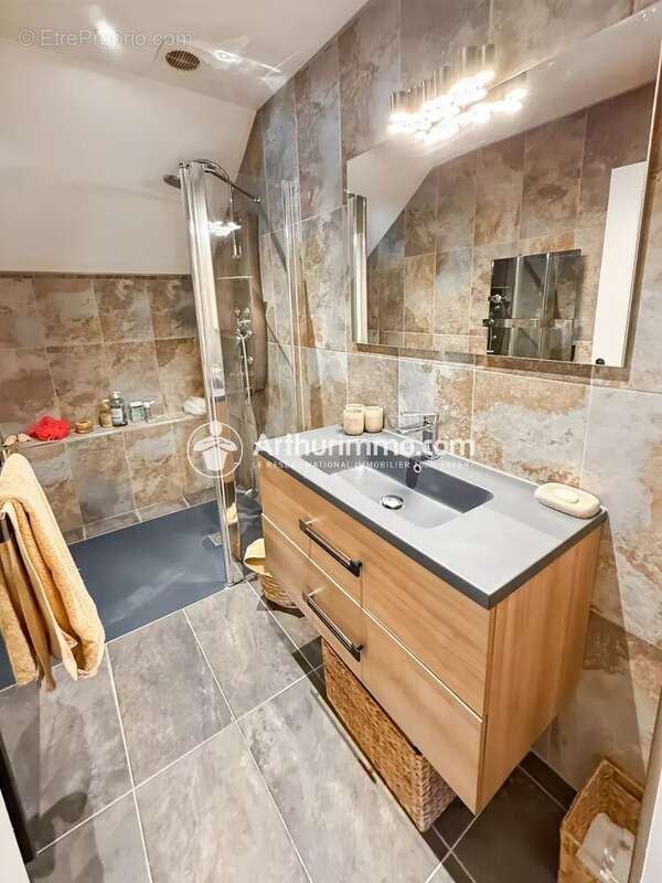 Maison à SOISY-SUR-SEINE