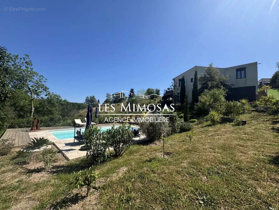 Maison à FREJUS