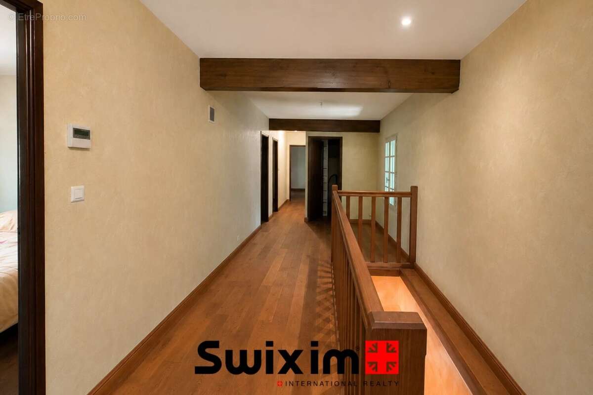 Maison 220 m² sur Sainte Hélène - 8 000 m² de terrain - photo 8