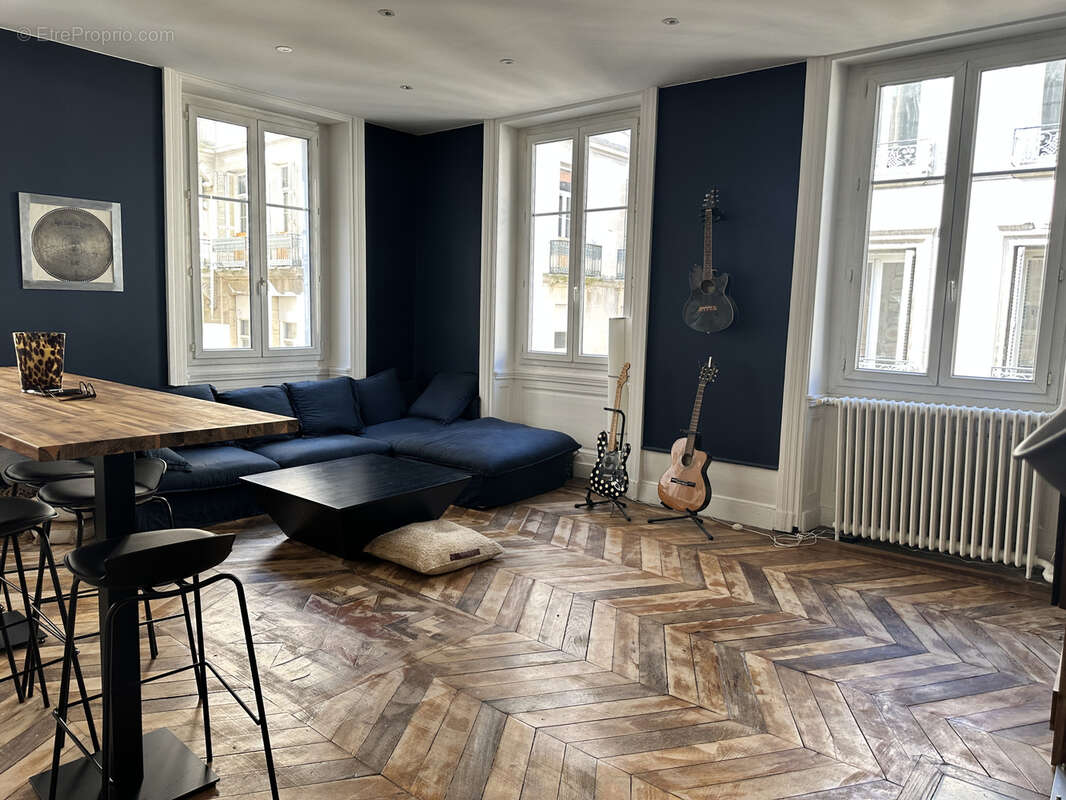 Appartement à SAINT-ETIENNE