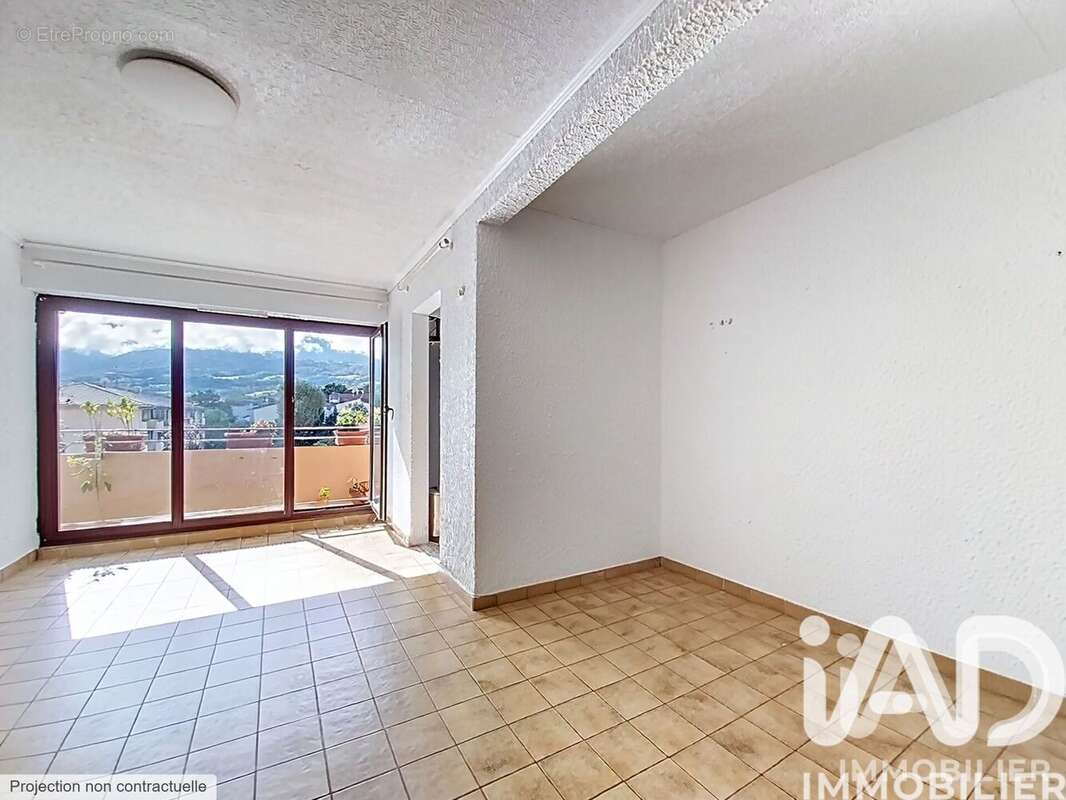 Appartement 76 m² à La Roche-Sur-Foron  - photo 5